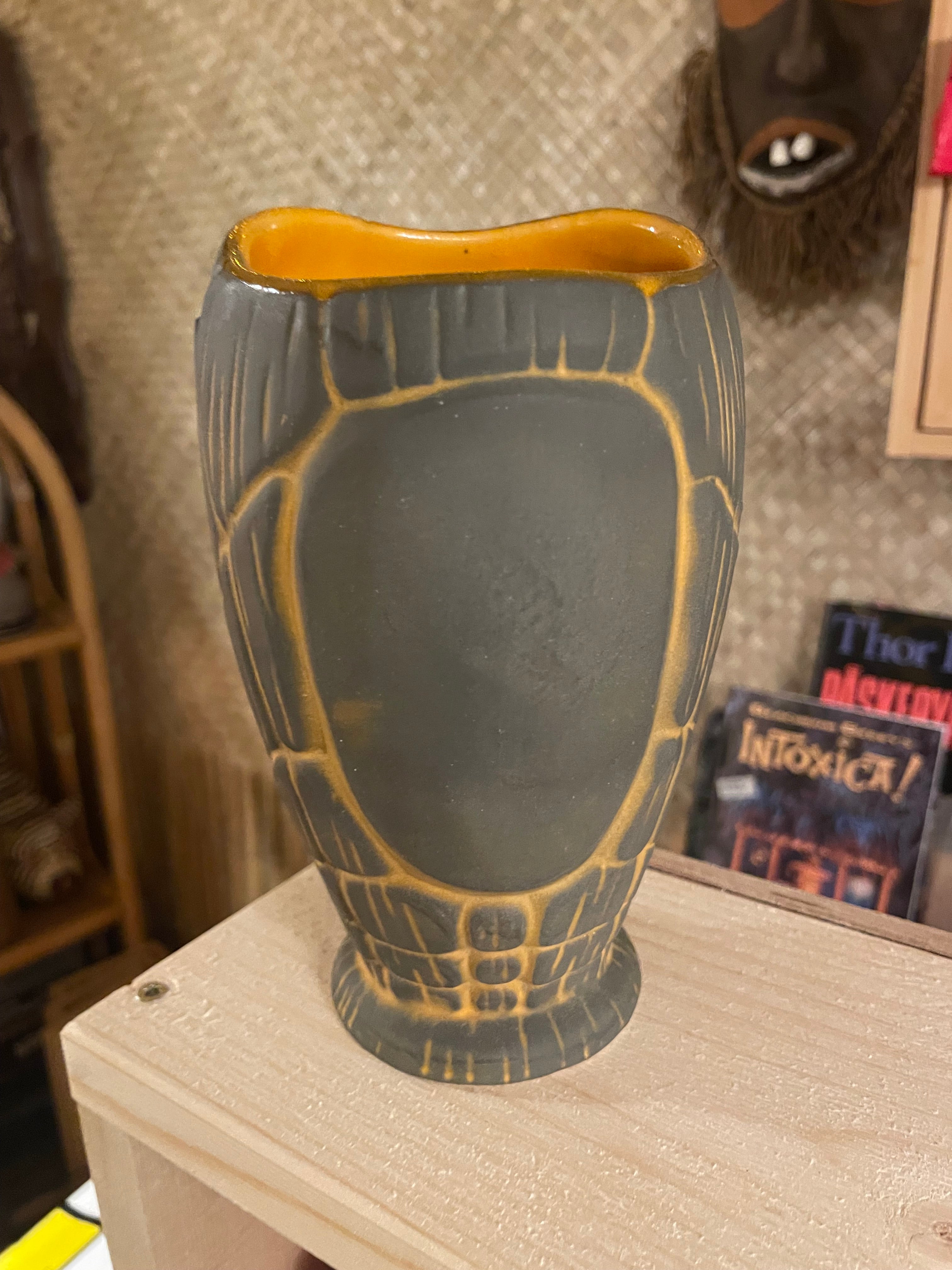 Tiki Farm - Uso mug